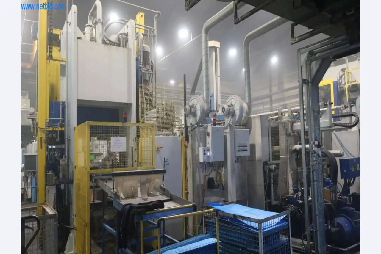 Installations de coulée sous pression (Al/Mg) 480 - 1.050 t,
Usinage mécanique, fabrication d'outils
-26