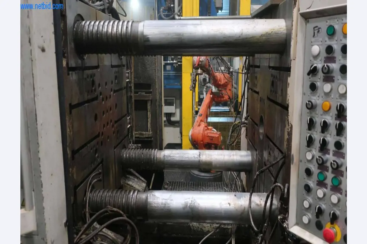 Installations de coulée sous pression (Al/Mg) 480 - 1.050 t,
Usinage mécanique, fabrication d'outils
-28