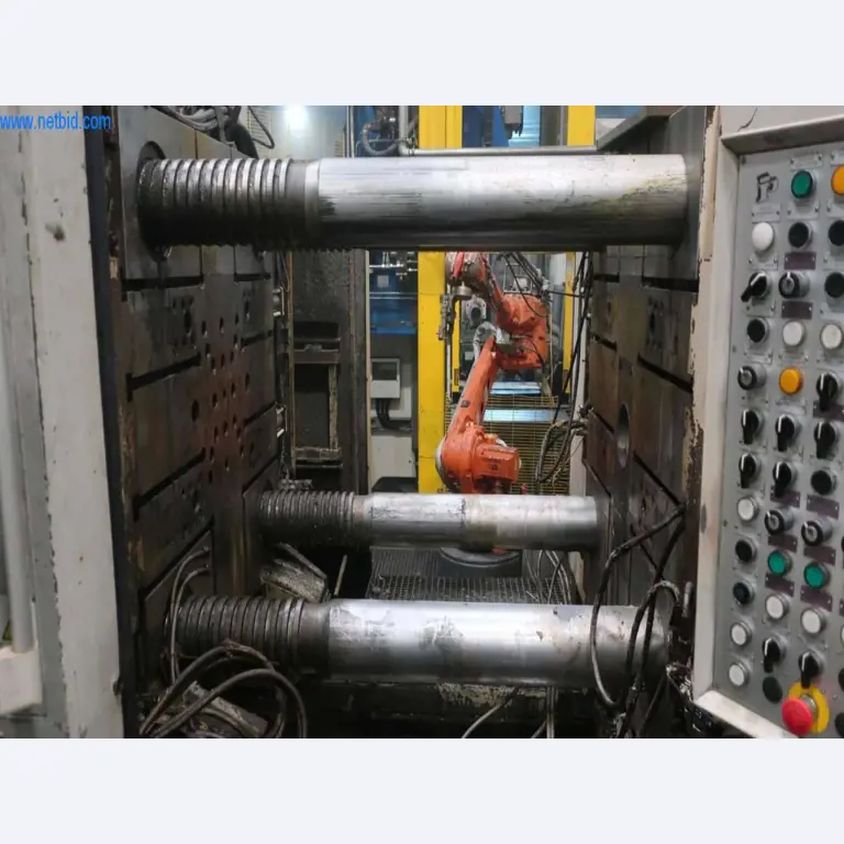 Installations de coulée sous pression (Al/Mg) 480 - 1.050 t,
Usinage mécanique, fabrication d'outils
-28