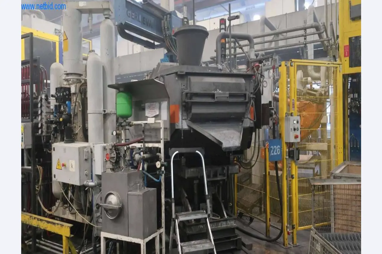 Installations de coulée sous pression (Al/Mg) 480 - 1.050 t,
Usinage mécanique, fabrication d'outils
-3