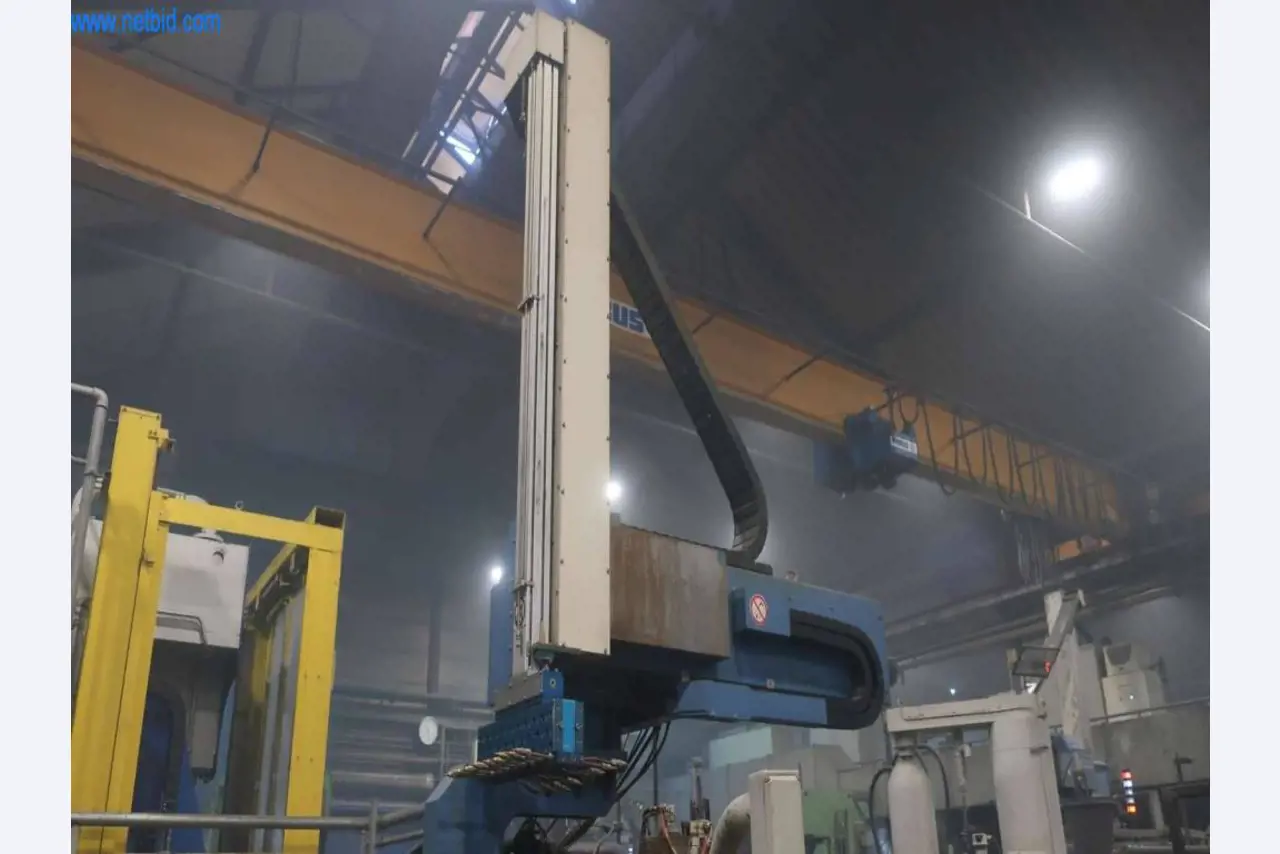 Installations de coulée sous pression (Al/Mg) 480 - 1.050 t,
Usinage mécanique, fabrication d'outils
-9