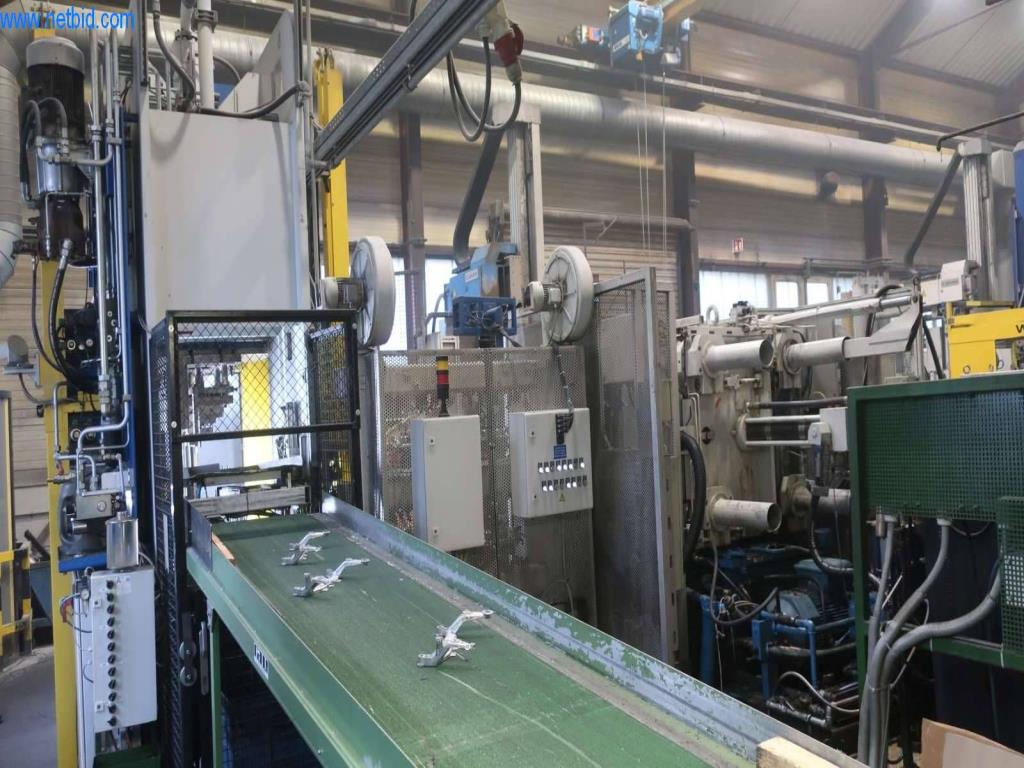 Sistemas de fundición a presión (Al/Mg) 480 - 1.050 toneladas,
Procesamiento mecánico, fabricación de herramientas
-13