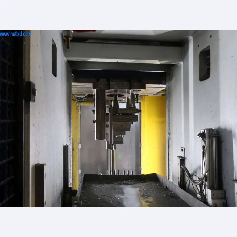 Druckgussanlagen (Al/Mg) 480 – 1.050 t,
Mechanische Bearbeitung, Werkzeugbau
-22