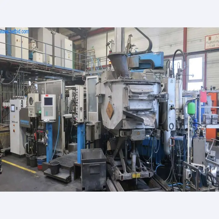 Druckgussanlagen (Al/Mg) 480 – 1.050 t,
Mechanische Bearbeitung, Werkzeugbau
-2