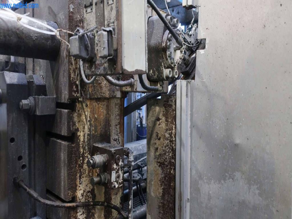 Sistemas de fundición a presión (Al/Mg) 480 - 1.050 toneladas,
Procesamiento mecánico, fabricación de herramientas
-31