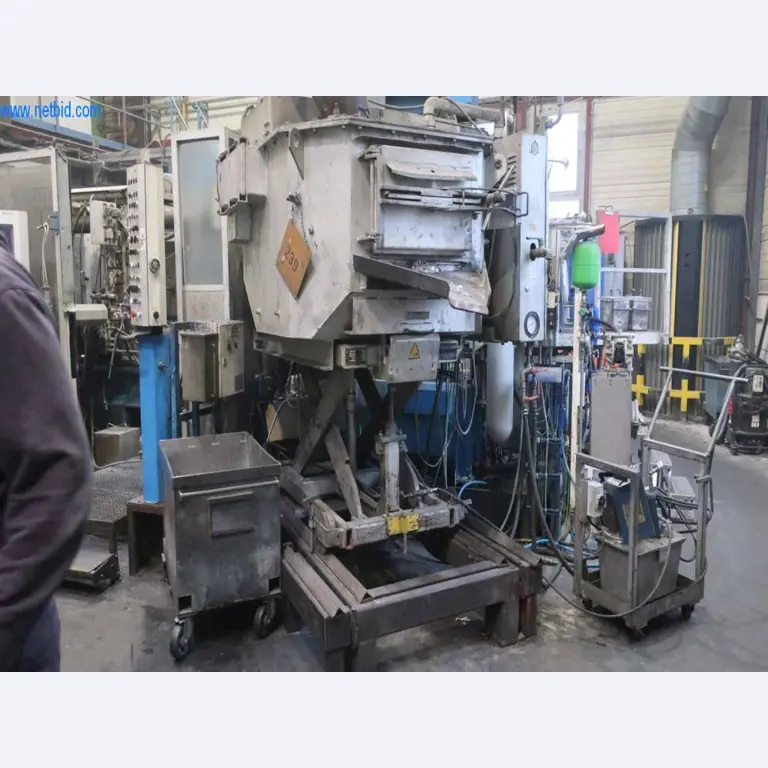 Druckgussanlagen (Al/Mg) 480 – 1.050 t,
Mechanische Bearbeitung, Werkzeugbau
-8