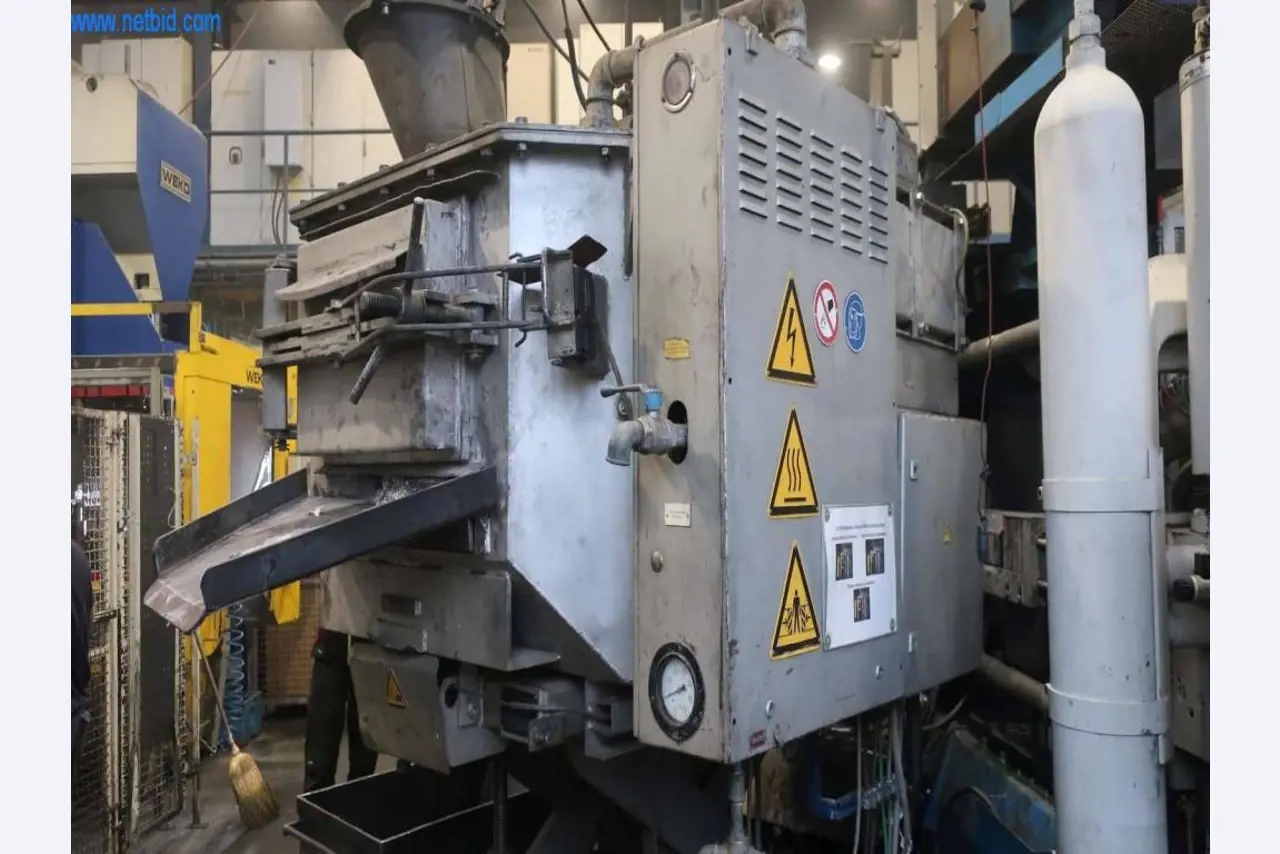 Druckgussanlagen (Al/Mg) 480 – 1.050 t,
Mechanische Bearbeitung, Werkzeugbau
-9