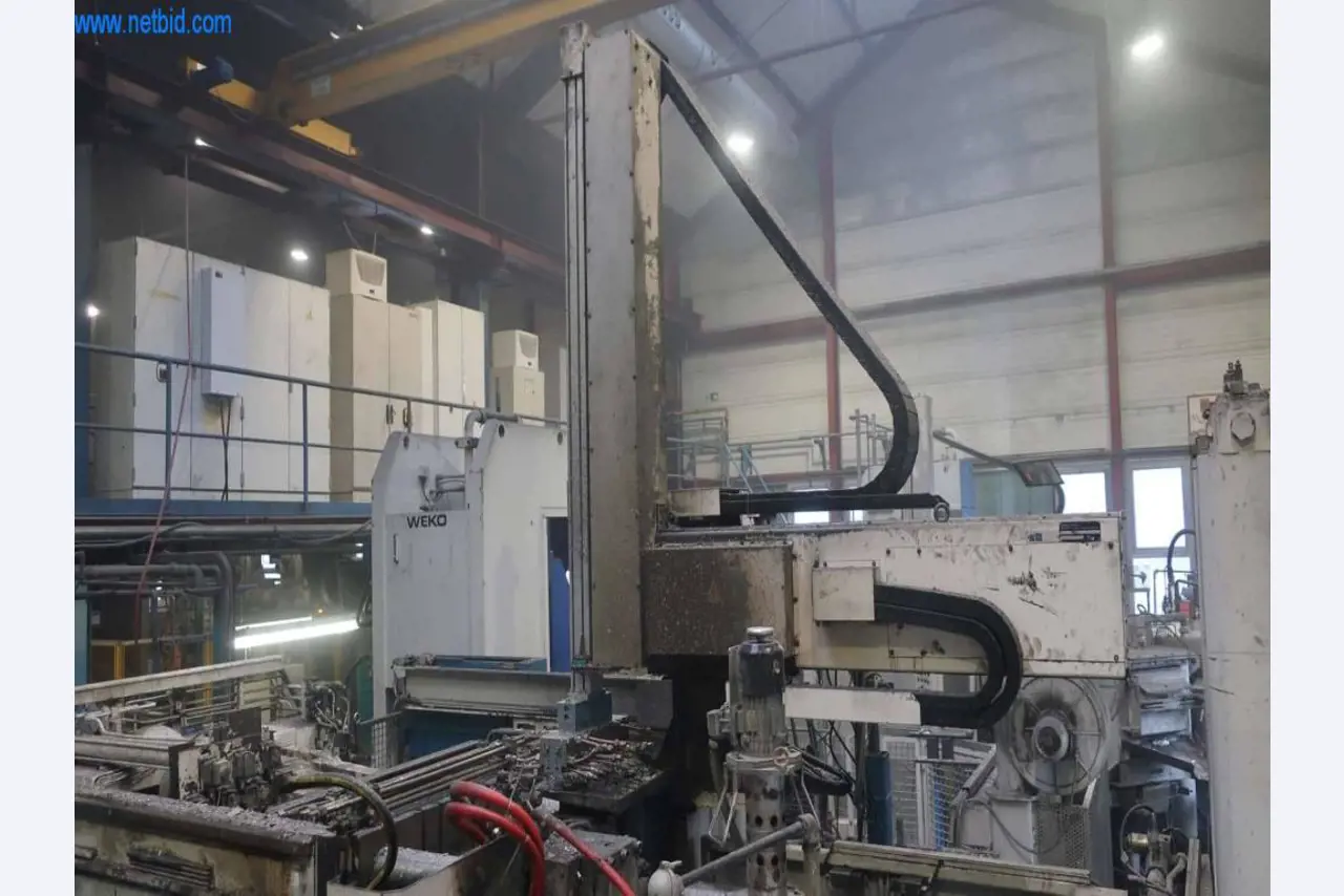 Druckgussanlagen (Al/Mg) 480 – 1.050 t,
Mechanische Bearbeitung, Werkzeugbau
-8