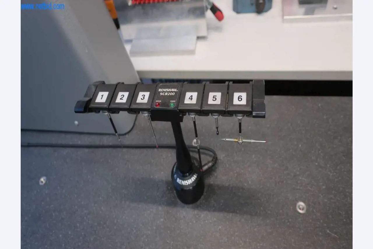 Installations de coulée sous pression (Al/Mg) 480 - 1.050 t,
Usinage mécanique, fabrication d'outils
-4