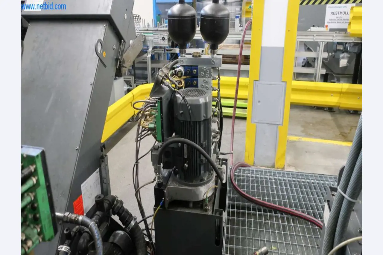 Druckgussanlagen (Al/Mg) 480 – 1.050 t,
Mechanische Bearbeitung, Werkzeugbau
-13