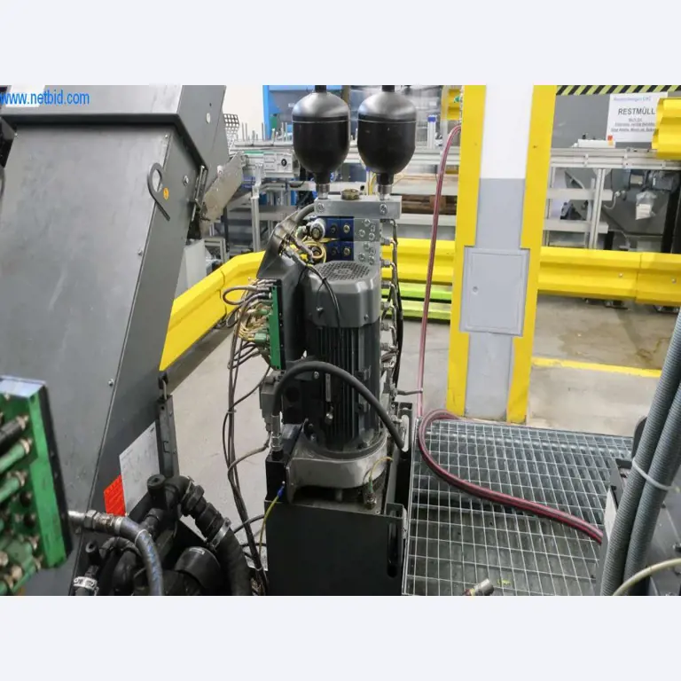 Druckgussanlagen (Al/Mg) 480 – 1.050 t,
Mechanische Bearbeitung, Werkzeugbau
-13