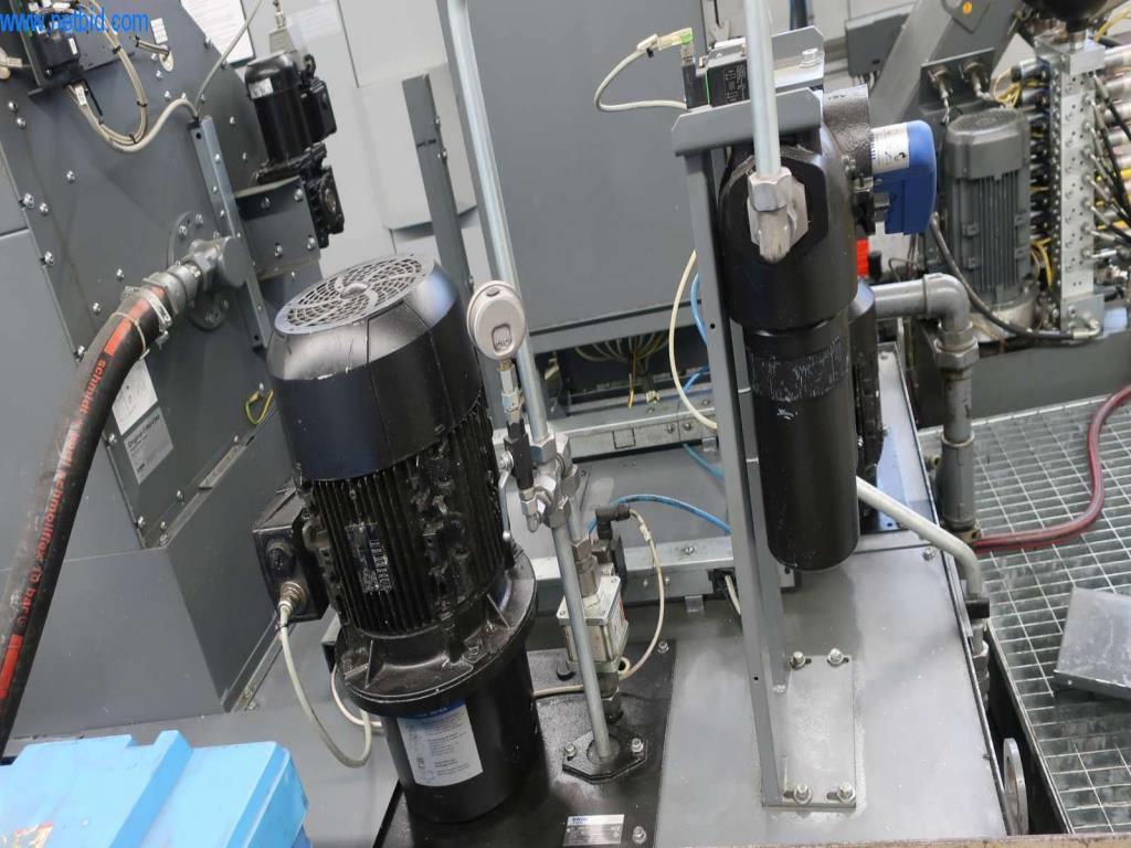 Druckgussanlagen (Al/Mg) 480 – 1.050 t,
Mechanische Bearbeitung, Werkzeugbau
-16