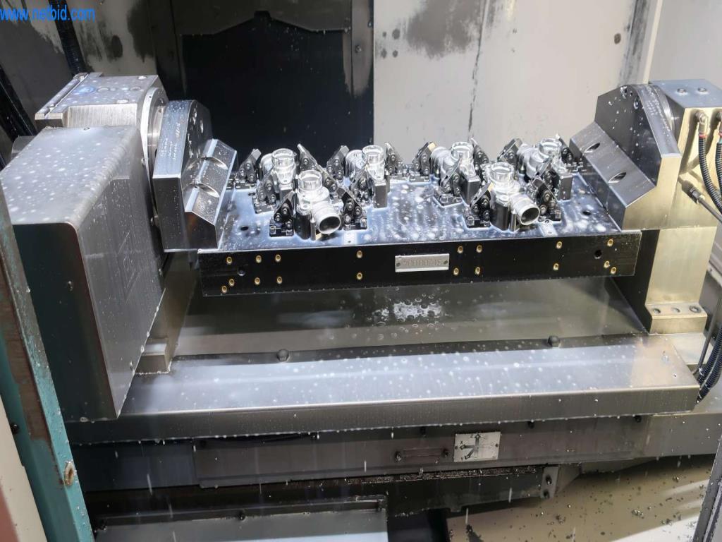 Druckgussanlagen (Al/Mg) 480 – 1.050 t,
Mechanische Bearbeitung, Werkzeugbau
-2