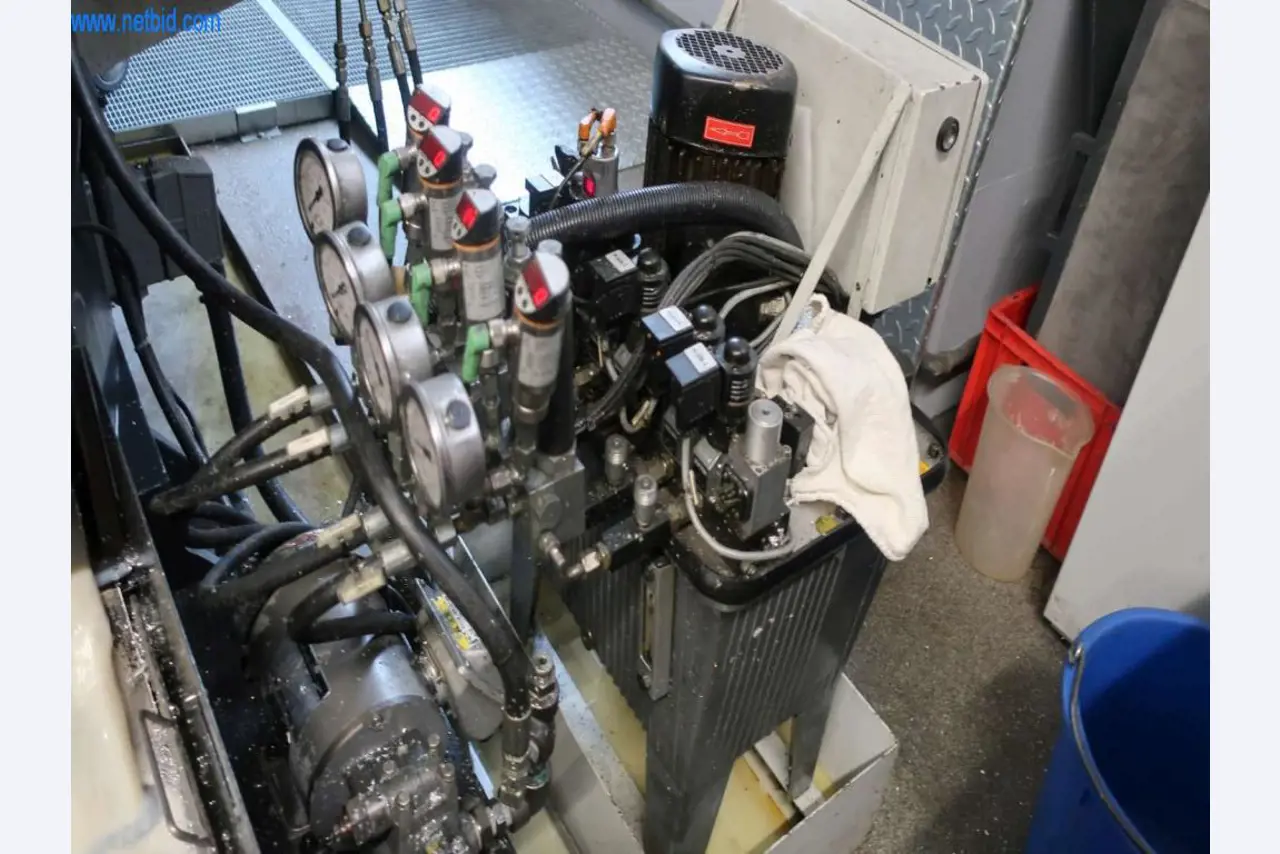 Druckgussanlagen (Al/Mg) 480 – 1.050 t,
Mechanische Bearbeitung, Werkzeugbau
-9