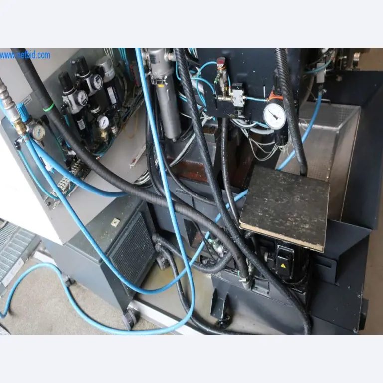 Druckgussanlagen (Al/Mg) 480 – 1.050 t,
Mechanische Bearbeitung, Werkzeugbau
-2