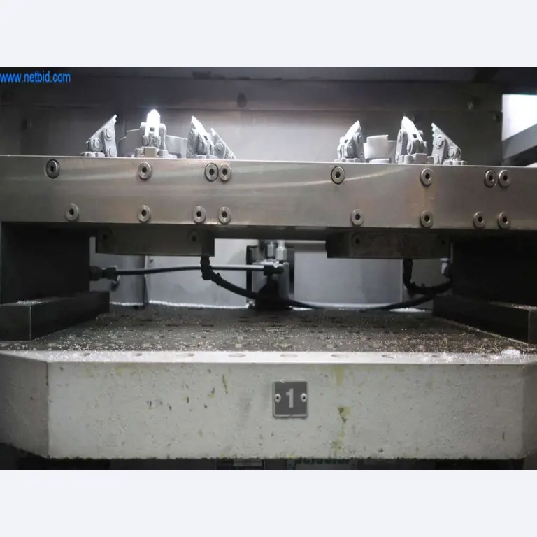 Druckgussanlagen (Al/Mg) 480 – 1.050 t,
Mechanische Bearbeitung, Werkzeugbau
-6