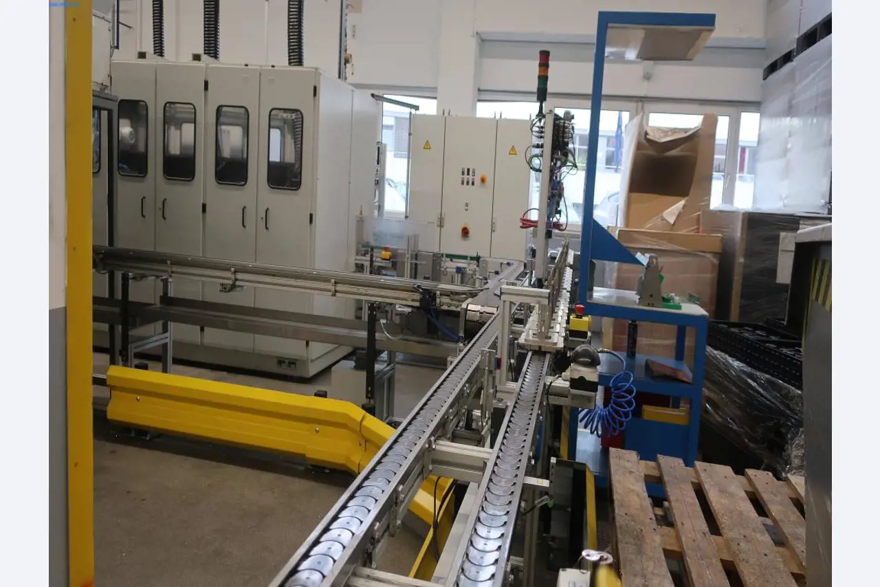 Druckgussanlagen (Al/Mg) 480 – 1.050 t,
Mechanische Bearbeitung, Werkzeugbau
-2