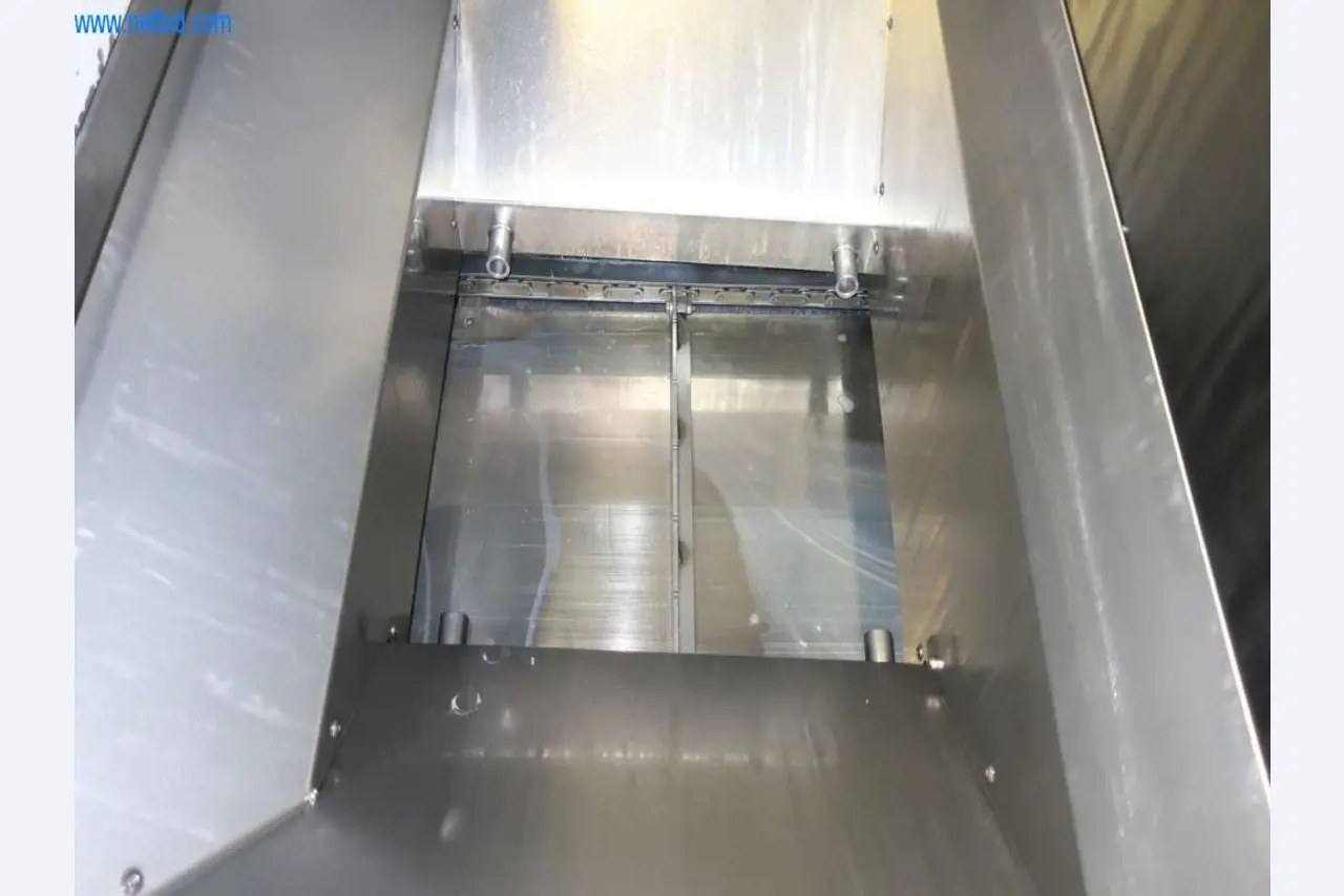 Druckgussanlagen (Al/Mg) 480 – 1.050 t,
Mechanische Bearbeitung, Werkzeugbau
-12