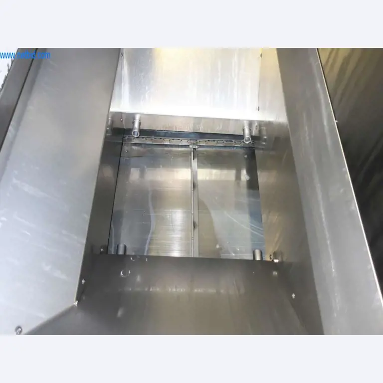 Druckgussanlagen (Al/Mg) 480 – 1.050 t,
Mechanische Bearbeitung, Werkzeugbau
-12