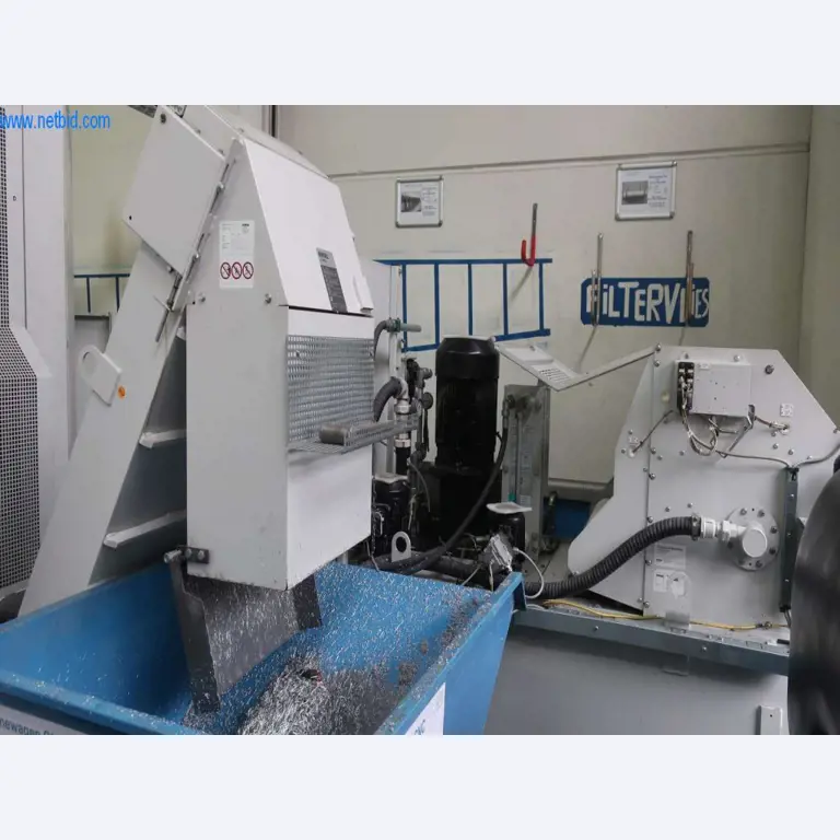 Druckgussanlagen (Al/Mg) 480 – 1.050 t,
Mechanische Bearbeitung, Werkzeugbau
-8