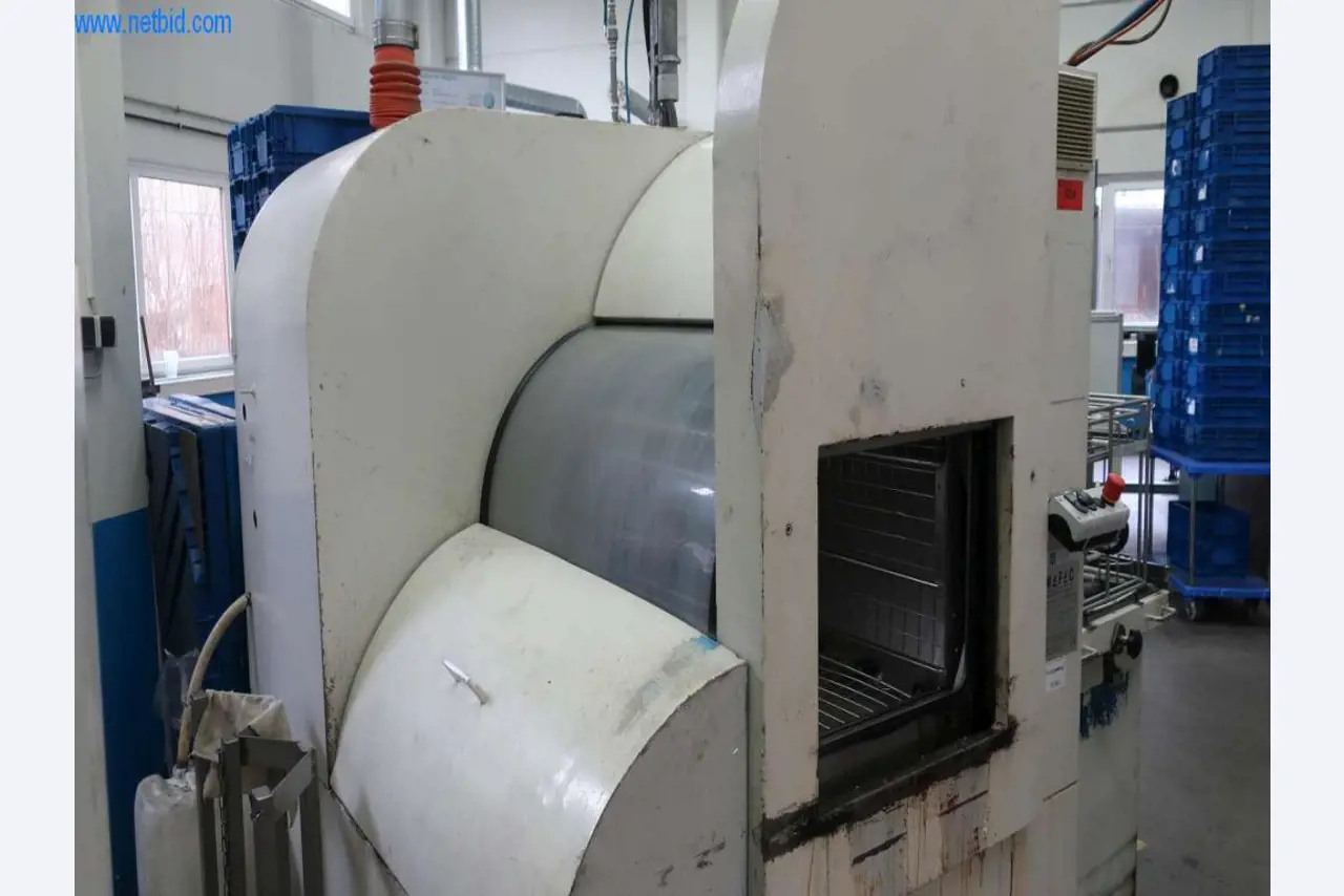 Sistemas de fundição injectada (Al/Mg) 480 - 1.050 toneladas,
Processamento mecânico, fabrico de ferramentas
-3