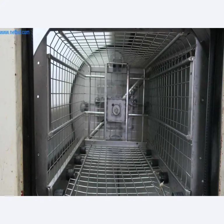 Sistemas de fundição injectada (Al/Mg) 480 - 1.050 toneladas,
Processamento mecânico, fabrico de ferramentas
-4