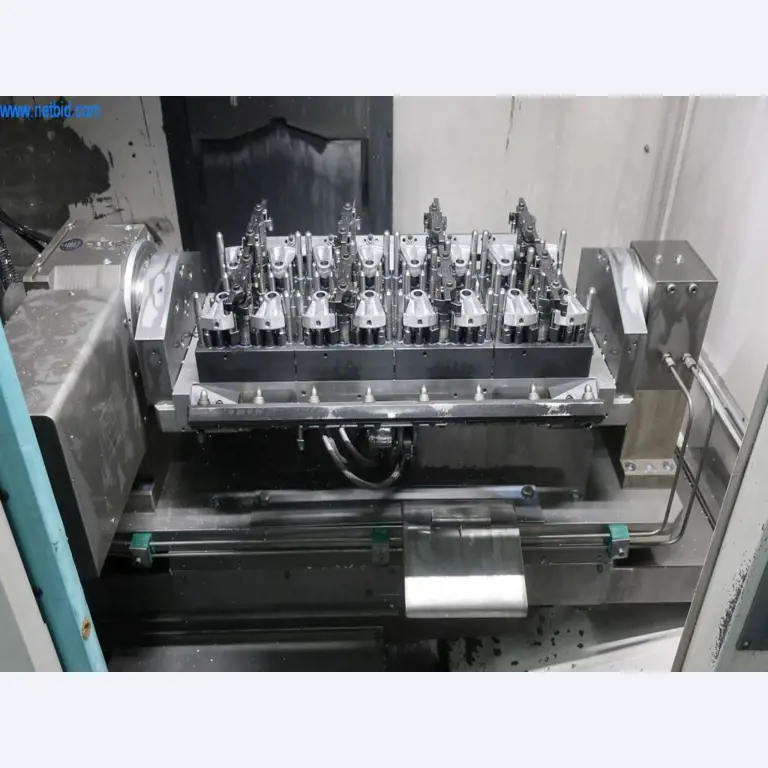 Druckgussanlagen (Al/Mg) 480 – 1.050 t,
Mechanische Bearbeitung, Werkzeugbau
-11