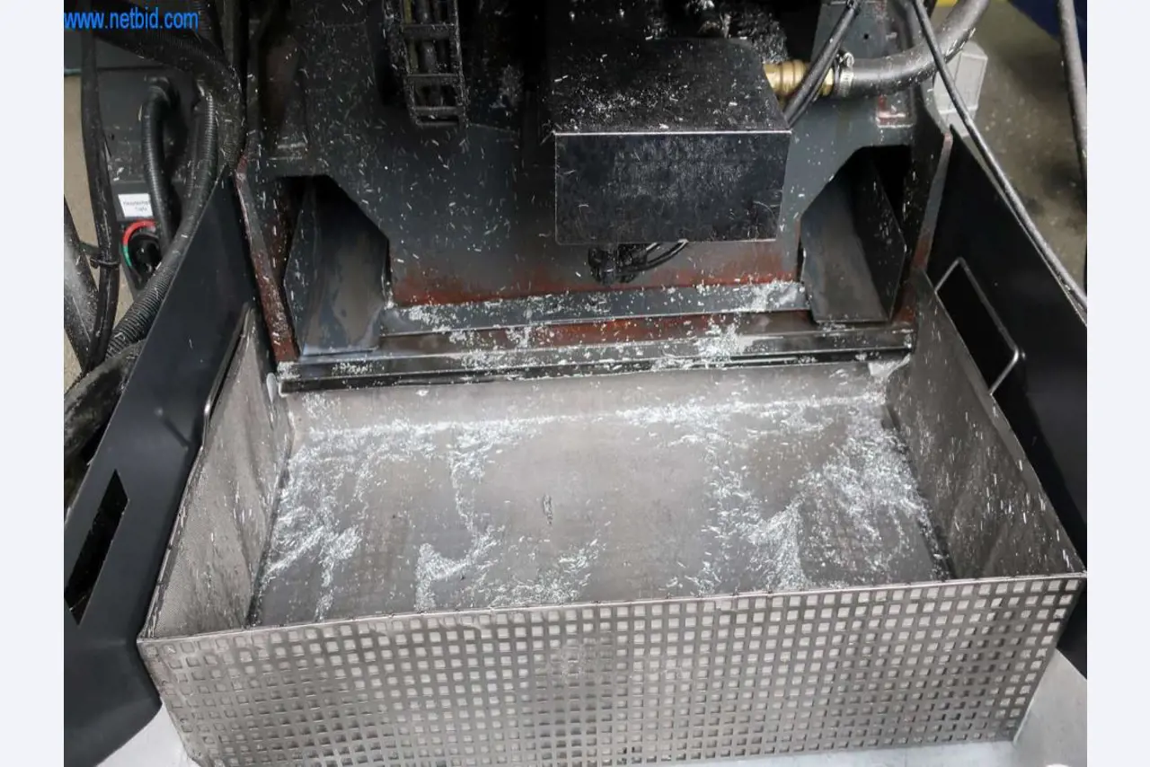 Druckgussanlagen (Al/Mg) 480 – 1.050 t,
Mechanische Bearbeitung, Werkzeugbau
-8