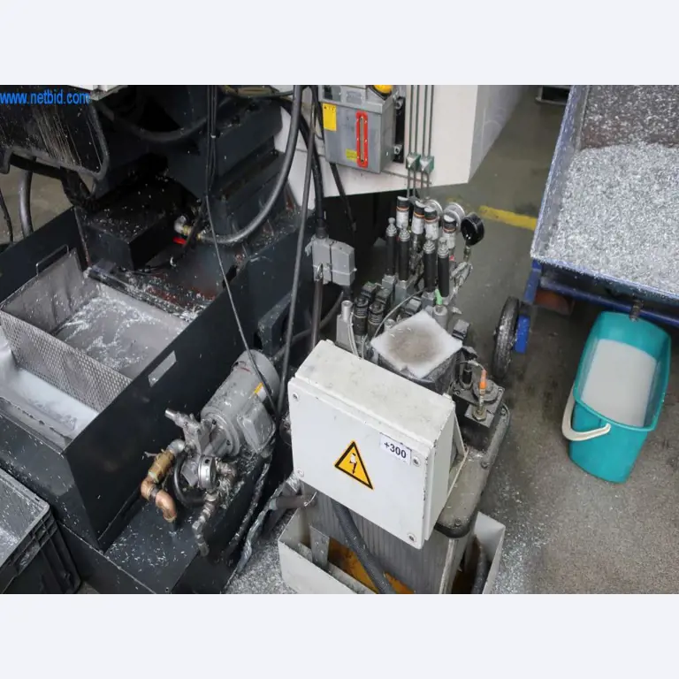 Druckgussanlagen (Al/Mg) 480 – 1.050 t,
Mechanische Bearbeitung, Werkzeugbau
-9