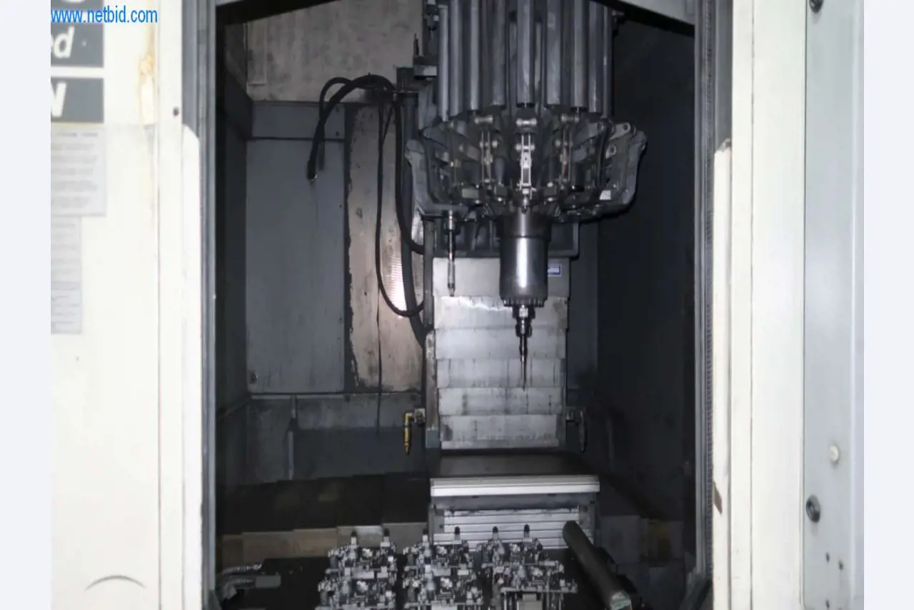 Druckgussanlagen (Al/Mg) 480 – 1.050 t,
Mechanische Bearbeitung, Werkzeugbau
-3