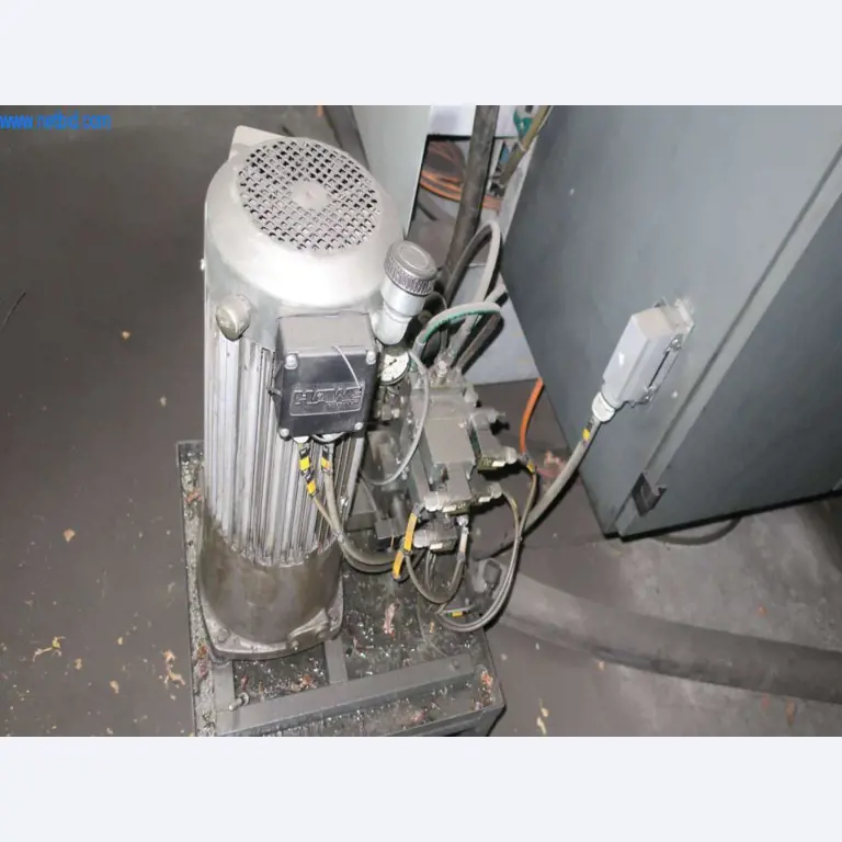 Druckgussanlagen (Al/Mg) 480 – 1.050 t,
Mechanische Bearbeitung, Werkzeugbau
-10