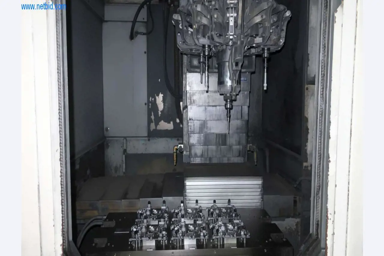 Druckgussanlagen (Al/Mg) 480 – 1.050 t,
Mechanische Bearbeitung, Werkzeugbau
-4