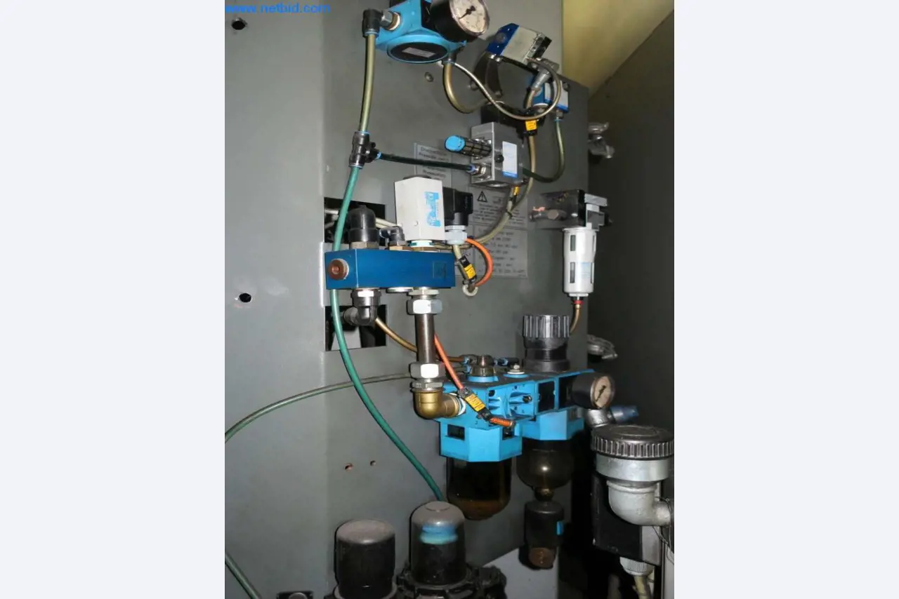 Druckgussanlagen (Al/Mg) 480 – 1.050 t,
Mechanische Bearbeitung, Werkzeugbau
-9