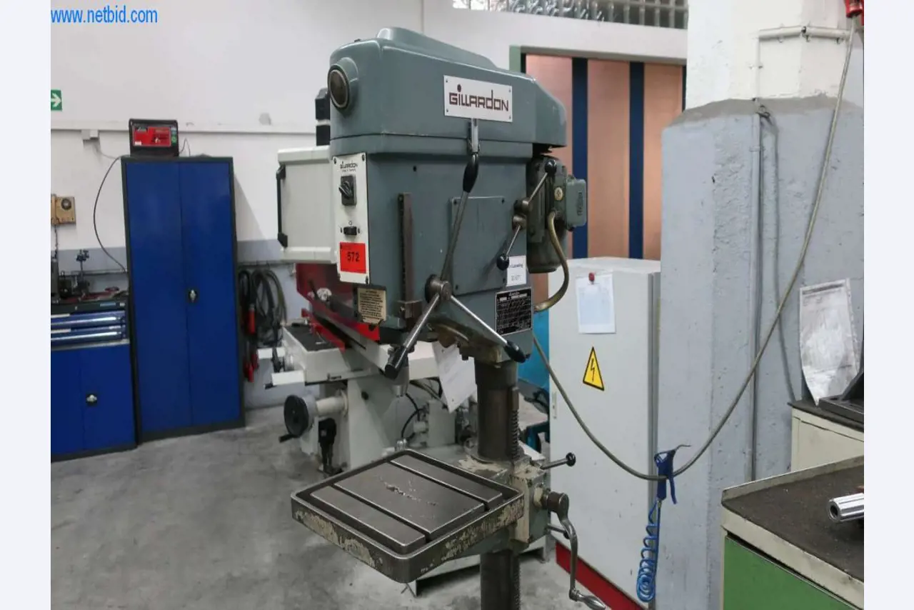 Sistemi za tlačno litje (Al/Mg) 480 - 1.050 ton,
Mehanska obdelava, izdelava orodij
-2