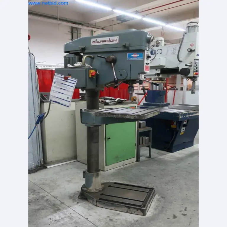 Sistemi za tlačno litje (Al/Mg) 480 - 1.050 ton,
Mehanska obdelava, izdelava orodij
-3