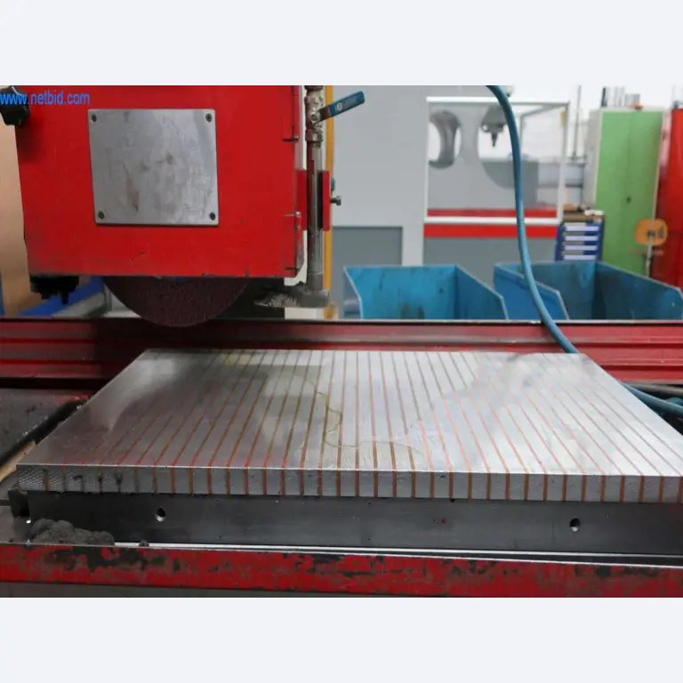 Druckgussanlagen (Al/Mg) 480 – 1.050 t,
Mechanische Bearbeitung, Werkzeugbau
-3