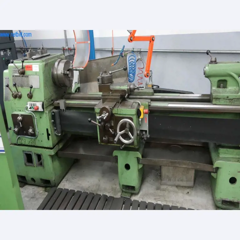 Druckgussanlagen (Al/Mg) 480 – 1.050 t,
Mechanische Bearbeitung, Werkzeugbau
-2