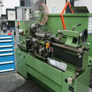 sliding and screw cutting lathe Weiler Commodor