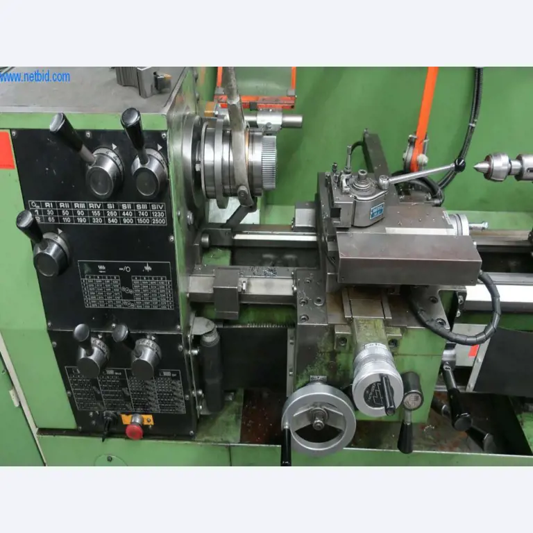 Druckgussanlagen (Al/Mg) 480 – 1.050 t,
Mechanische Bearbeitung, Werkzeugbau
-2