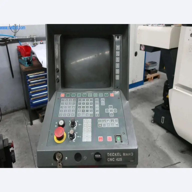 Druckgussanlagen (Al/Mg) 480 – 1.050 t,
Mechanische Bearbeitung, Werkzeugbau
-11