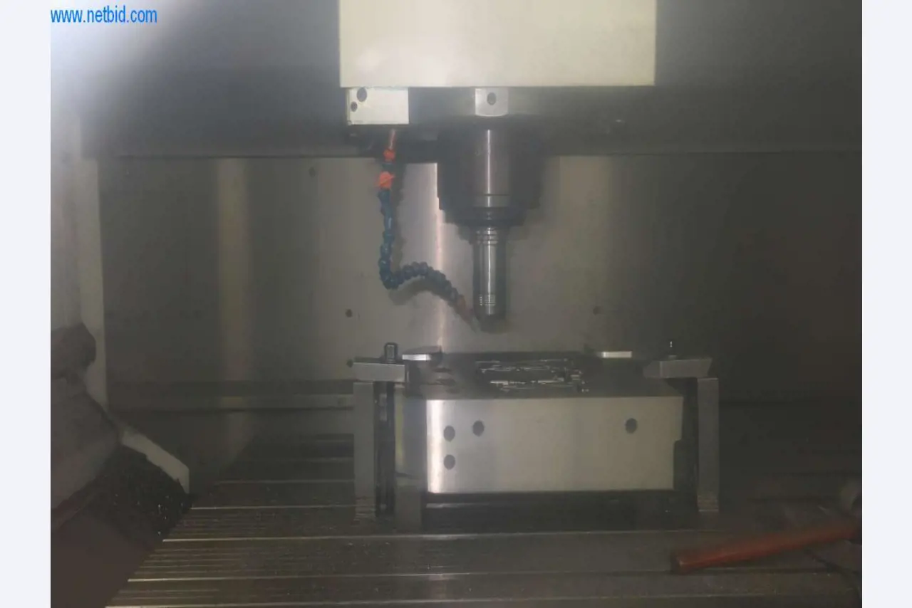 Druckgussanlagen (Al/Mg) 480 – 1.050 t,
Mechanische Bearbeitung, Werkzeugbau
-13