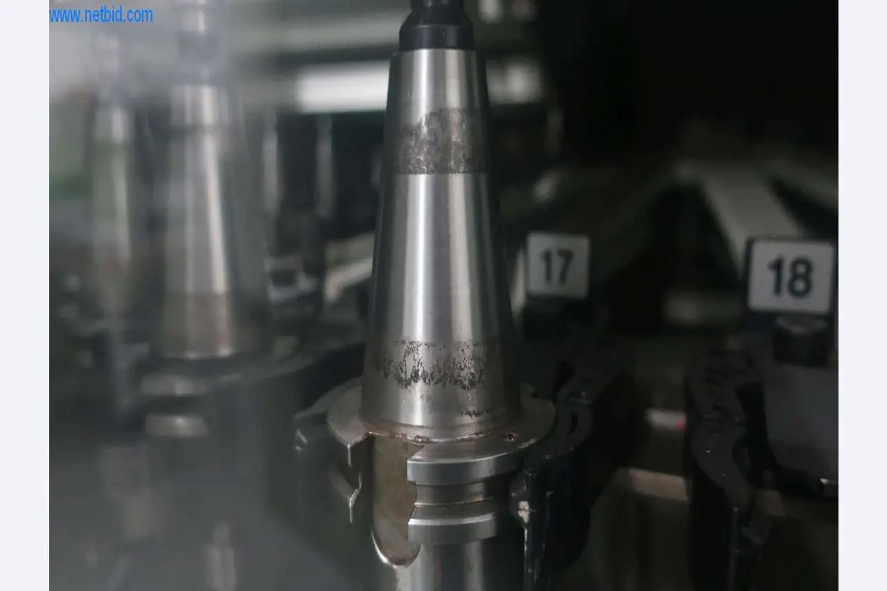 Druckgussanlagen (Al/Mg) 480 – 1.050 t,
Mechanische Bearbeitung, Werkzeugbau
-4