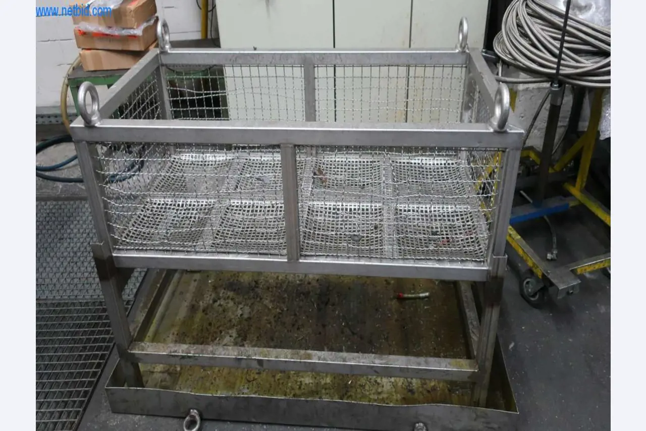 Installations de coulée sous pression (Al/Mg) 480 - 1.050 t,
Usinage mécanique, fabrication d'outils
-4