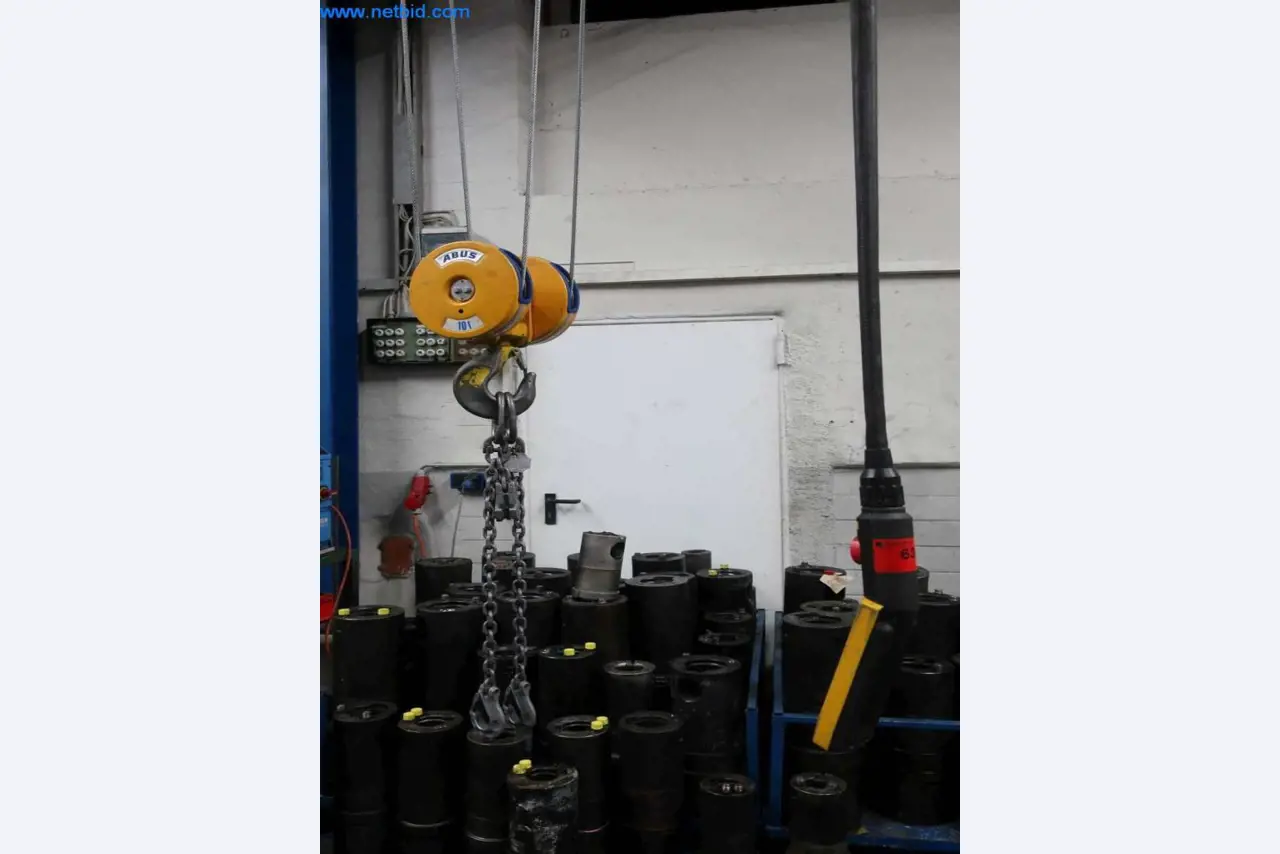 Druckgussanlagen (Al/Mg) 480 – 1.050 t,
Mechanische Bearbeitung, Werkzeugbau
-3