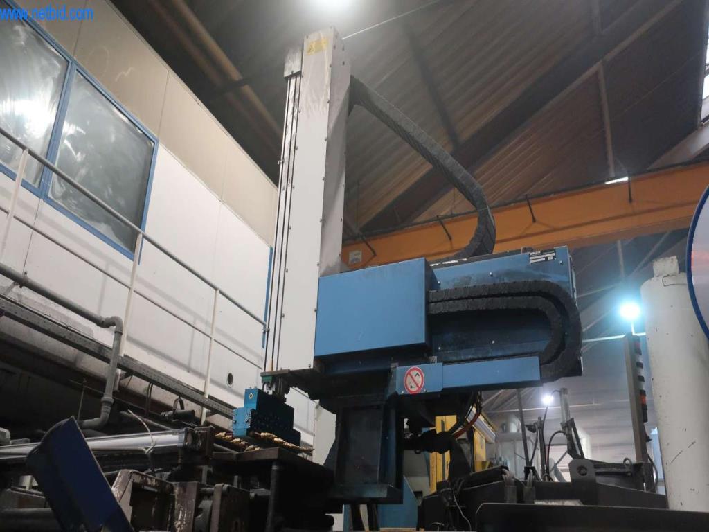 Druckgussanlagen (Al/Mg) 480 – 1.050 t,
Mechanische Bearbeitung, Werkzeugbau
-11