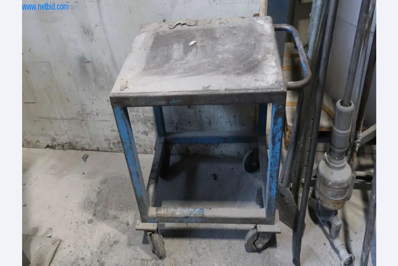 Installations de coulée sous pression (Al/Mg) 480 - 1.050 t,
Usinage mécanique, fabrication d'outils
-4