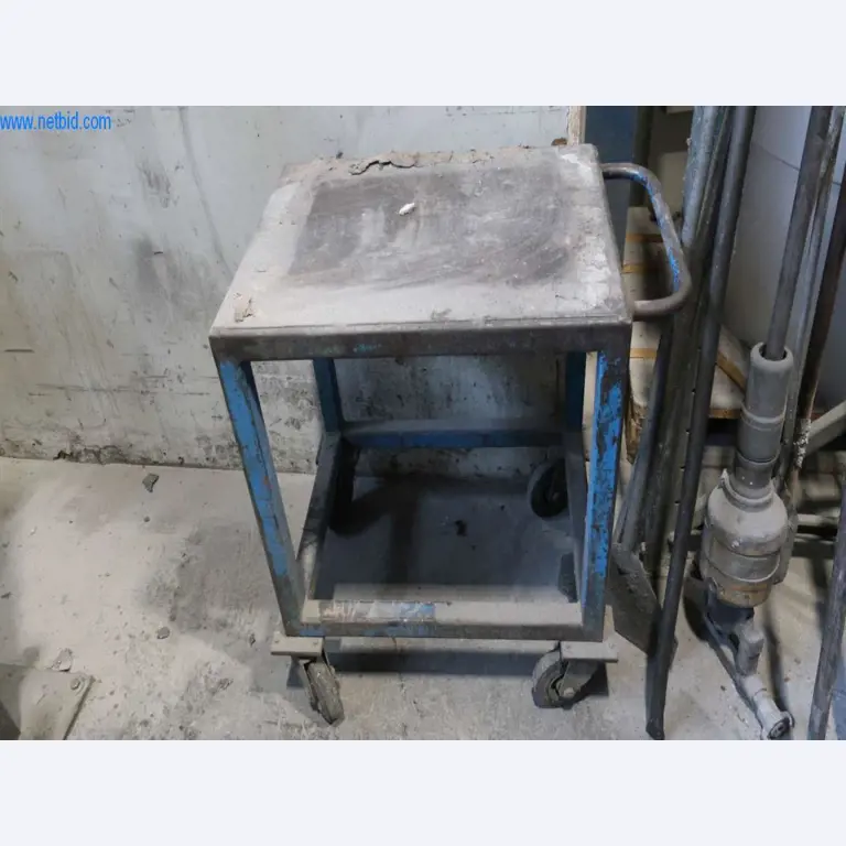 Installations de coulée sous pression (Al/Mg) 480 - 1.050 t,
Usinage mécanique, fabrication d'outils
-4