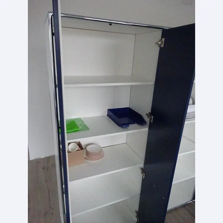 visokokakovostna in zelo dobro vzdrževana pisarniška oprema-27