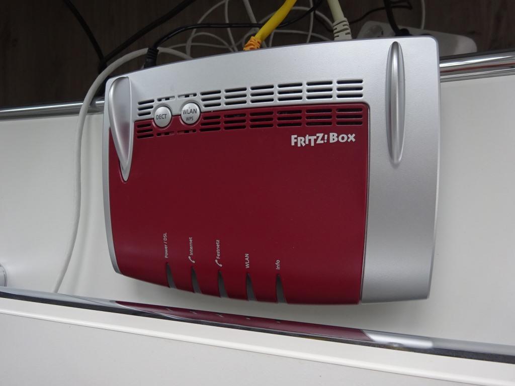 Hochwertige und sehr gepflegte Büroausstattung-32