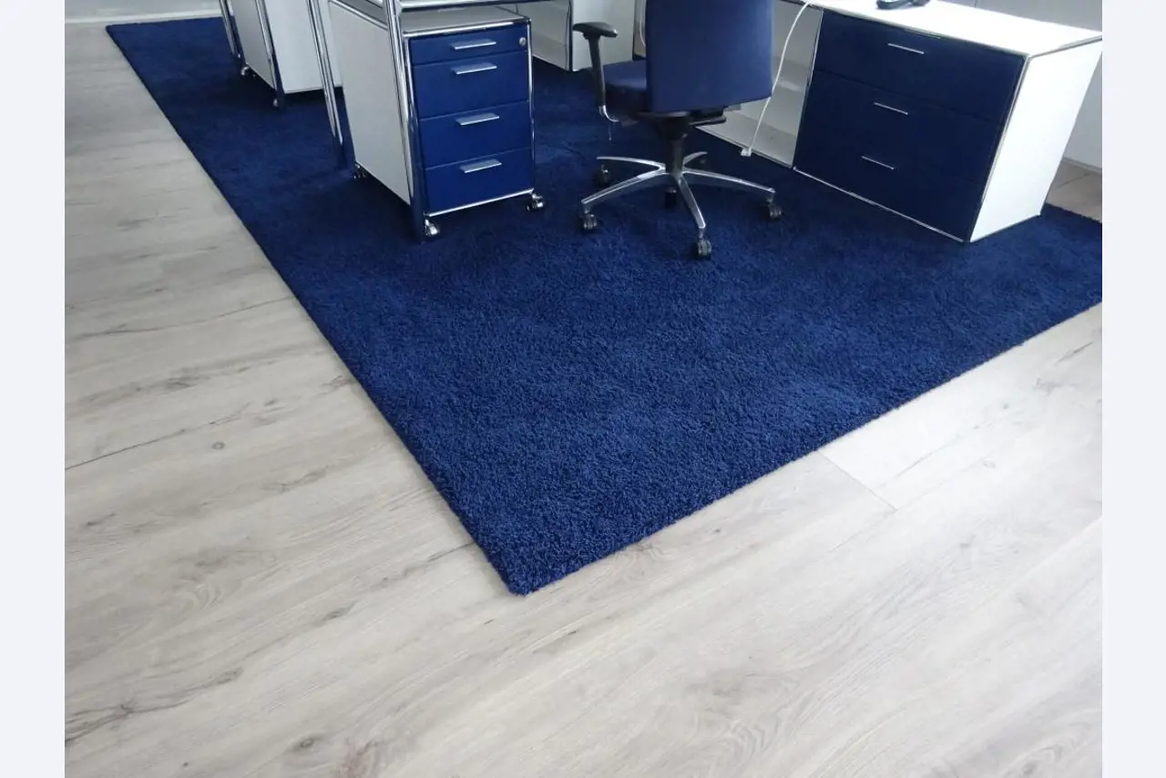 visokokakovostna in zelo dobro vzdrževana pisarniška oprema-34